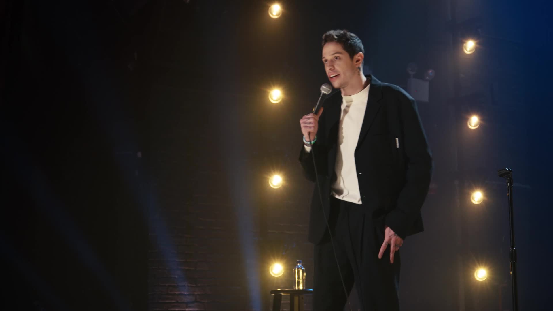 Pete Davidson: Alive from New York Tập Full